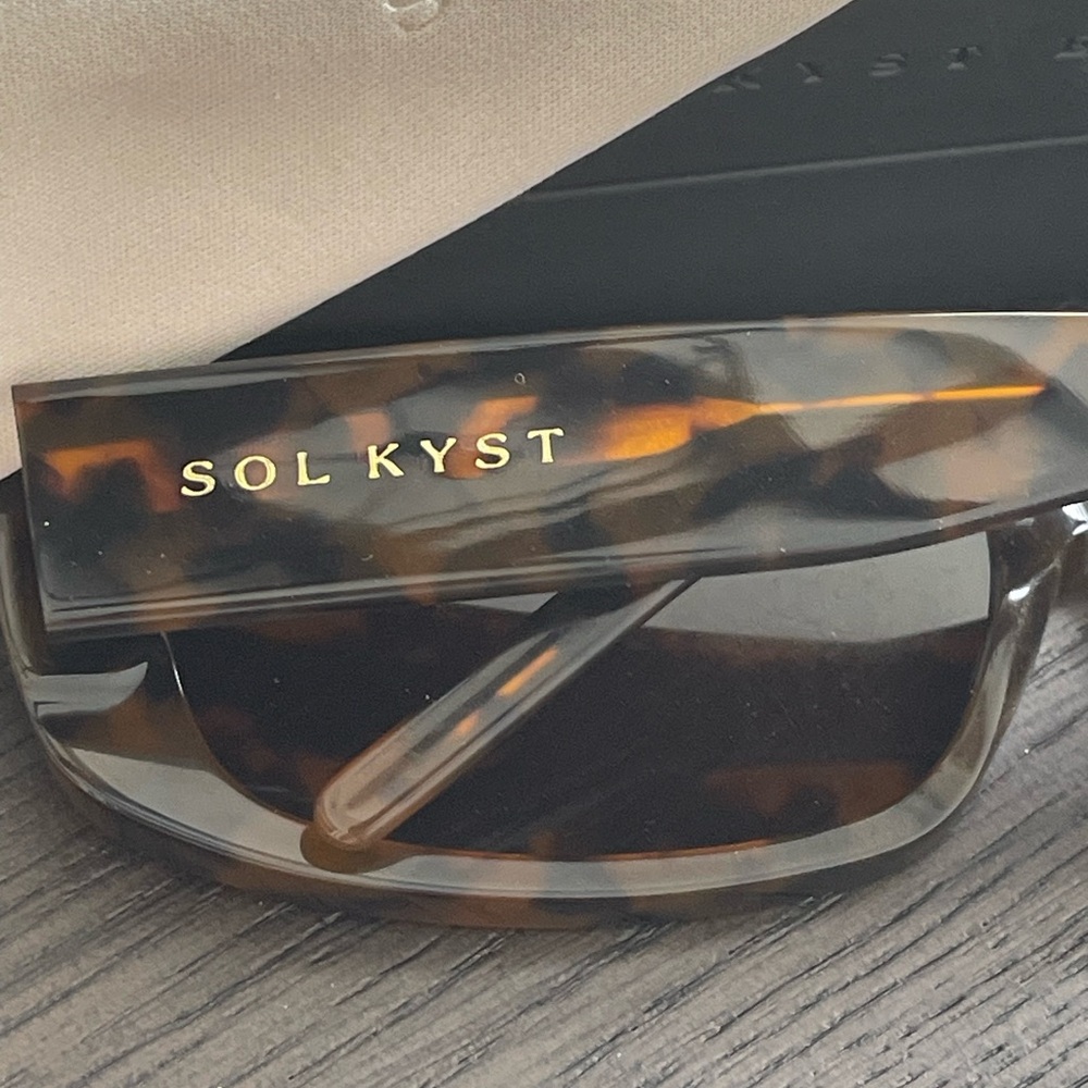 Wide faces Tortoiseshell Sunglasses - image 3